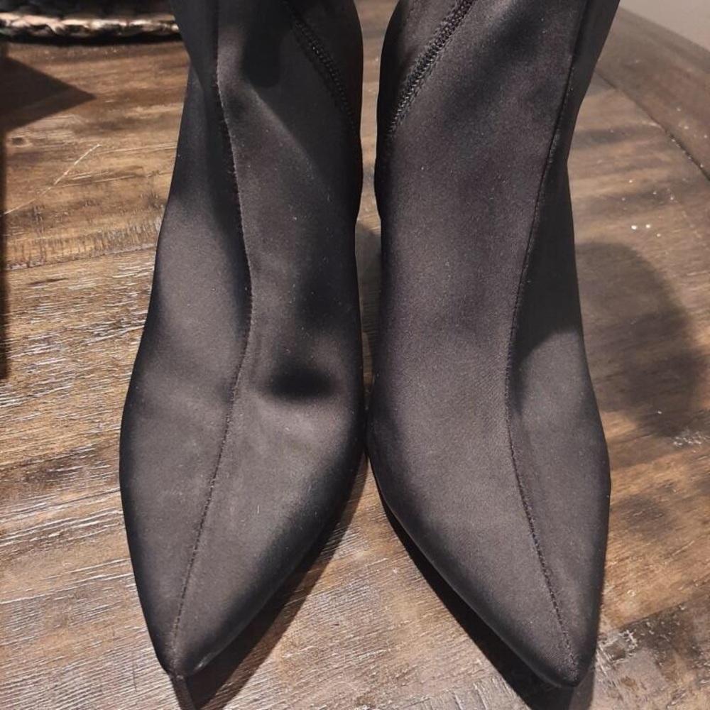 ✨Jeffrey Campbell Siren Boots✨